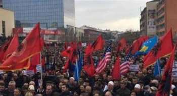 Binlerce Kişi Haradinaj’ın Tutuklanmasını Priştine’de Protesto Etti