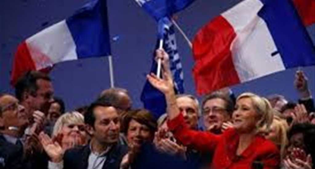 Avrupa Birliği Ölecek Diyen Le Penin Bayrak Krizi 