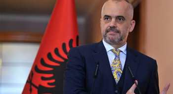 Arnavutluk’ta yeni hükümet güvenoyu aldı
