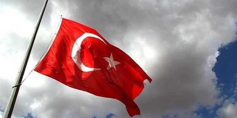 Kosova’da Türk Bayrağına Çirkin Saldırı