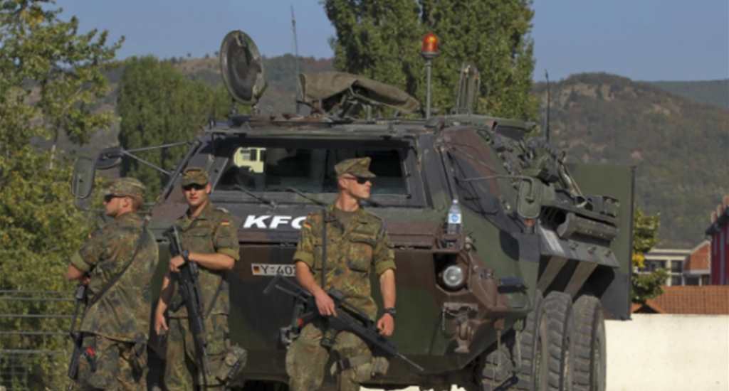 Karadağdan Kosovaya iki subay gönderildi
