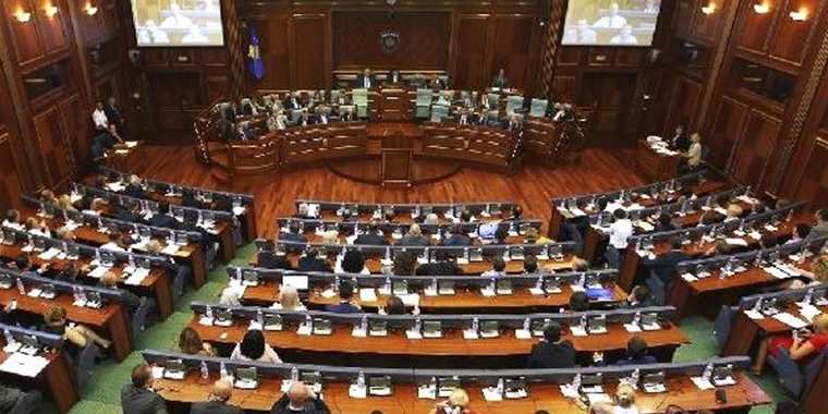 Kosova Meclisi FETÖ Mensupları İçin Acil Toplandı