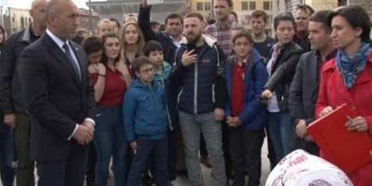 Kosova:FETÖ’cülerin Aileleri Hükümet’e Dava Açmış