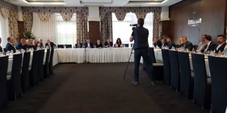 Kosova Türklerinin sorunları masaya yatırıldı