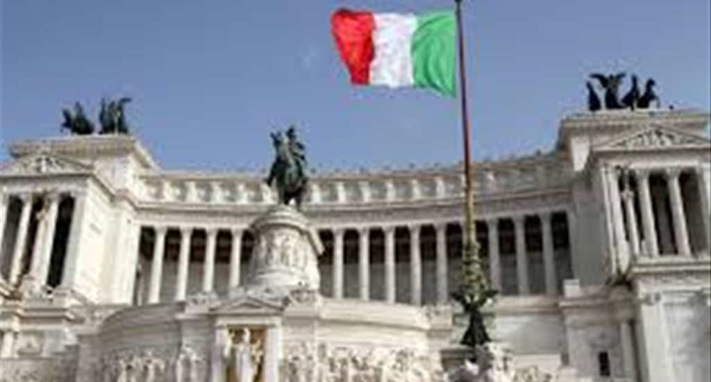 İtalyaya IMFden Başbakan ve Demokrasi Sorunsalı