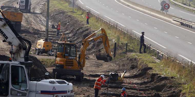 Mültecilere engel olacak duvar inşa ediliyor