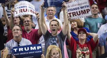 Cumhuriyetçi Parti'nin Kodamanları, Eğitimsiz Kızgın Beyazlar ve Trump