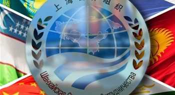 Bitmeyen Senfoni ve Ulusüstü Kurumlar