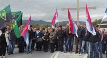 Sırplar, KFOR Komutanının Yolunu Engellediler