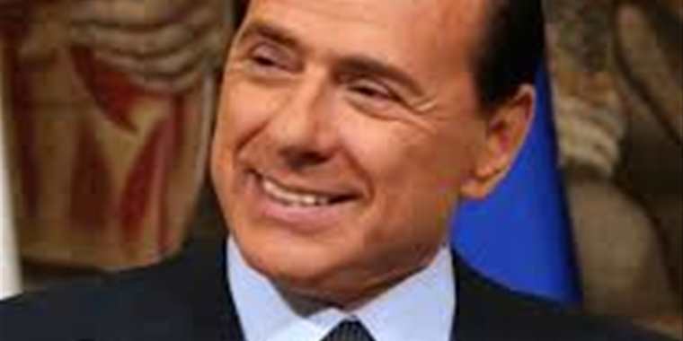 İTALYA'NIN UMUDU: BERLUSCONI!