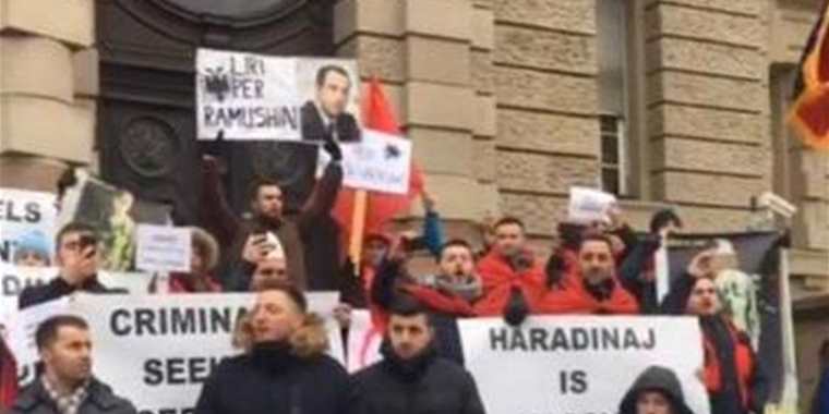 Fransa’da Haradinaj İçin Protesto Başladı