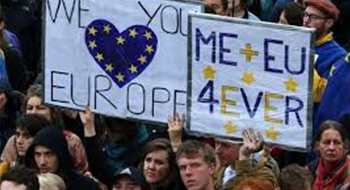 SENİ SEVİYORUZ AB!