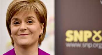 İskoçya'daki 173 bin AB vatandaşının statüsü ve haklarının garanti altına alınmasını istiyorum