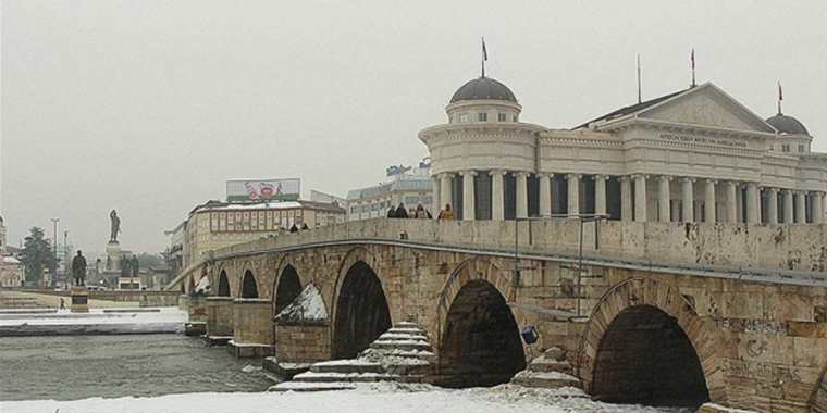 Makedonya için güvenlik krizi uyarısı