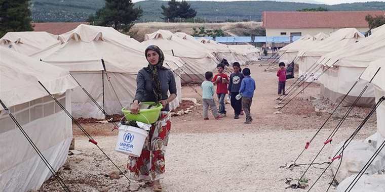 Alman Basını:  Türkiye'nin sığınmacı anlaşmasından vazgeçme tehdidi boş