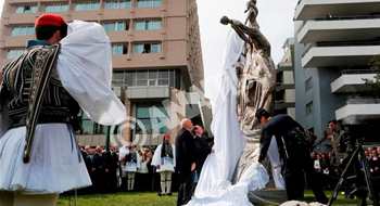 Fileleftheros: “Emredin Sayın Çavuşoğlu”