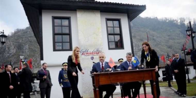 Rama: “Arnavutluk ile Kosova’nın birleşmesi konusu dışlanamaz”