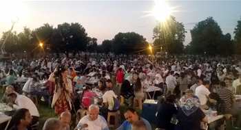 Belgrad'daki Dev İftar Programına 2 Bin Kişi Katıldı