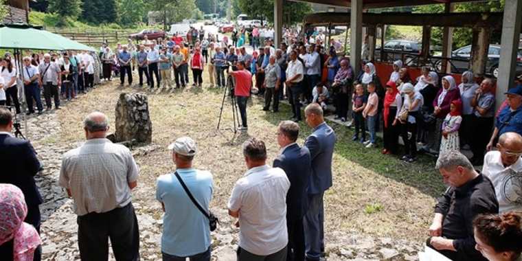 Sırpların katlettiği Boşnak siviller anıldı