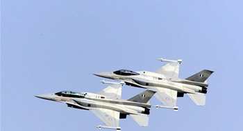 Yunanistan 90 F-16’sını modernize edecek
