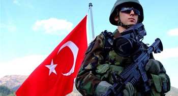 Allah askerlerimizi ve ülkemizi korusun!