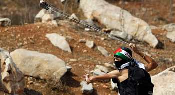 İsrail Çocuk Teröristlere Hapis Cezasını 12 Yaşa Çekti