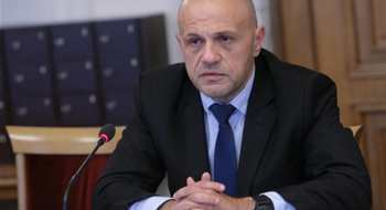 Bulgaristan Başbakan Yardımcısının Eşinden Irkçı Paylaşım
