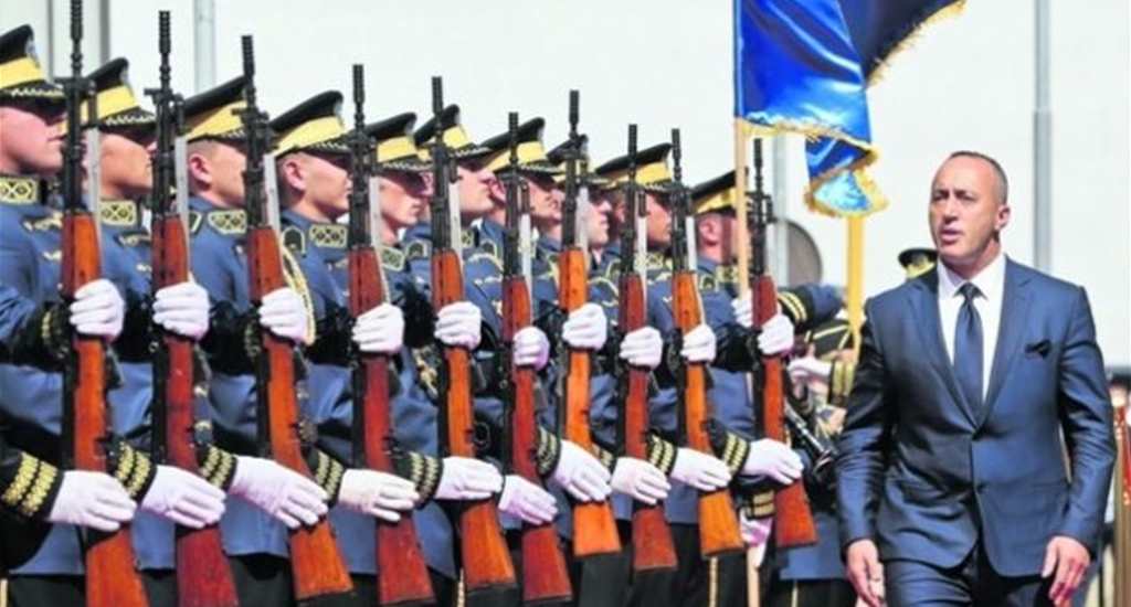 Kosova Ordusu için Tören